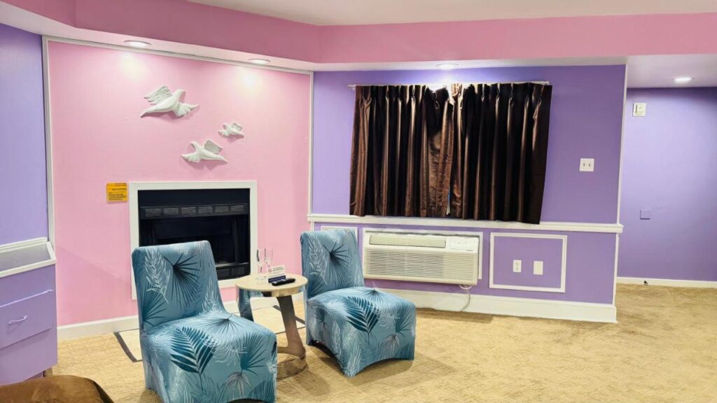 Inn of the Dove Harrisburg-Hershey Romantic Suites - Image 2