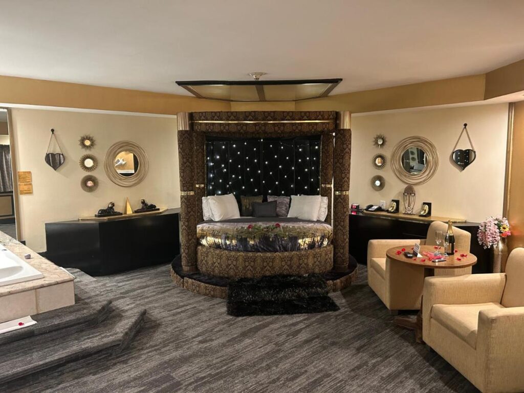 Inn of the Dove Harrisburg-Hershey Romantic Suites - Image 6