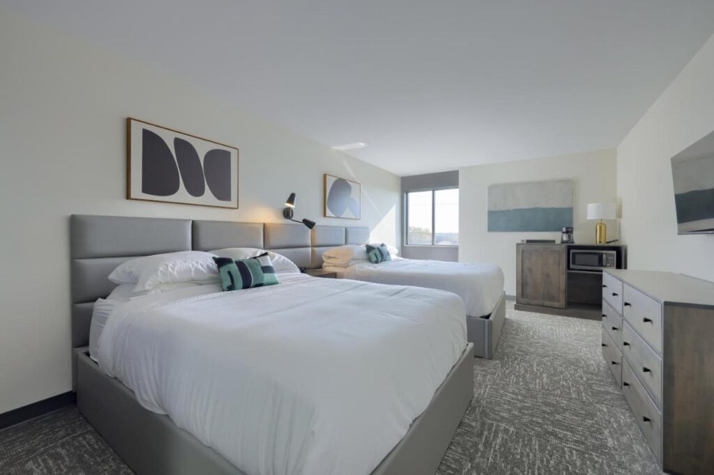 Lititz Pointe Inn and Suites - Image 2