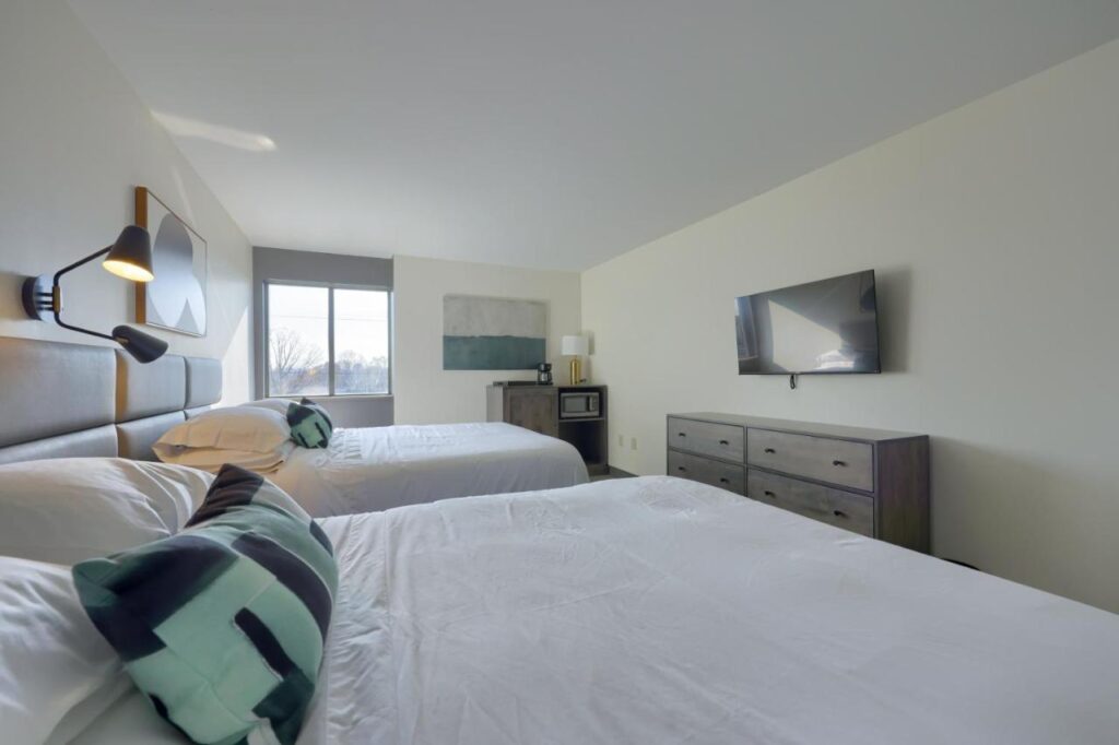 Lititz Pointe Inn and Suites - Image 6