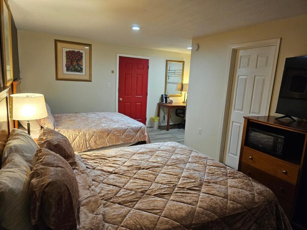 Stardust Motel - Image 3