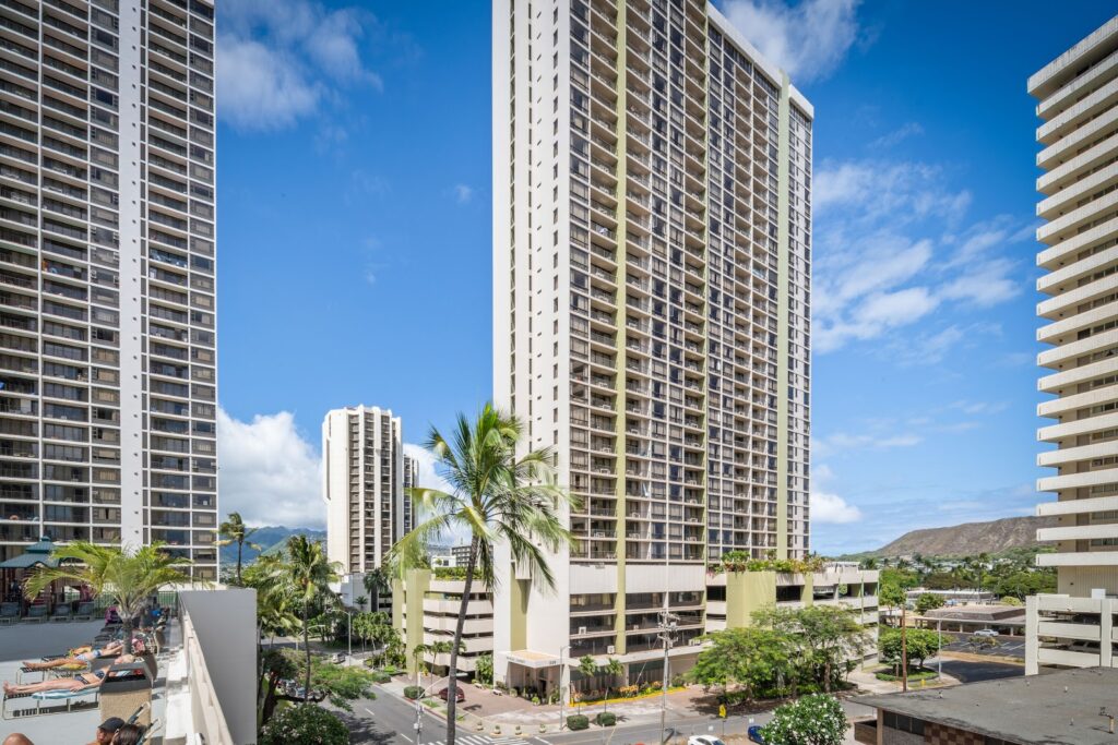 Aston Waikiki Sunset - Image 5