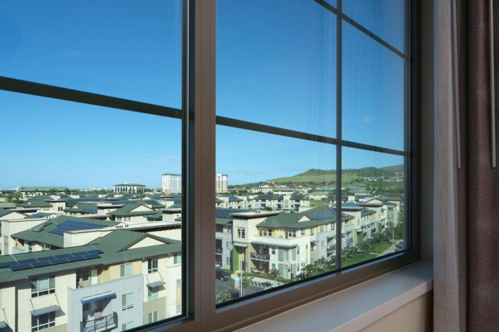 Embassy Suites By Hilton Oahu Kapolei - FREE Breakfast - Image 3