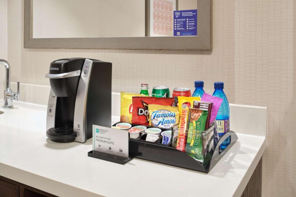 Embassy Suites By Hilton Oahu Kapolei - FREE Breakfast - Image 4