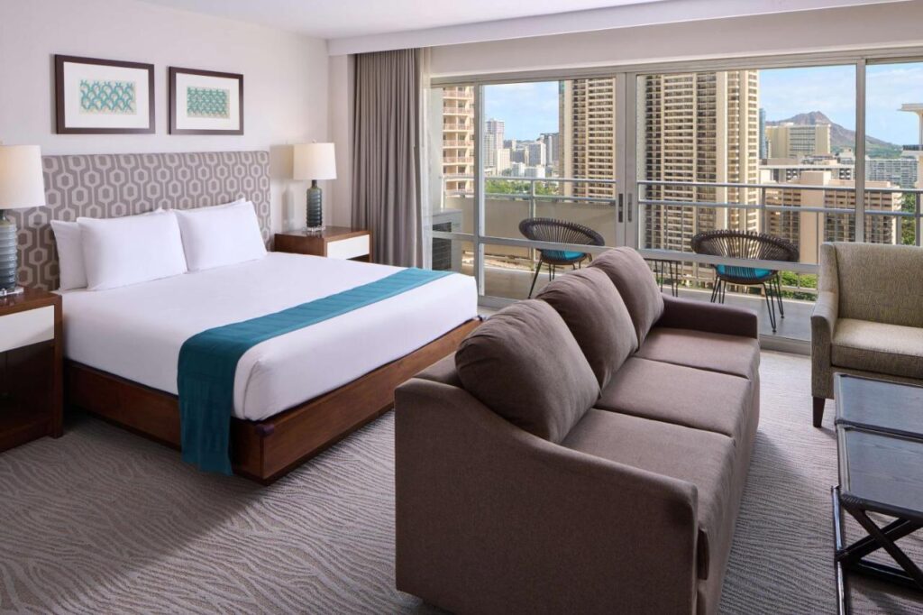 Ilikai Hotel & Luxury Suites - Image 2