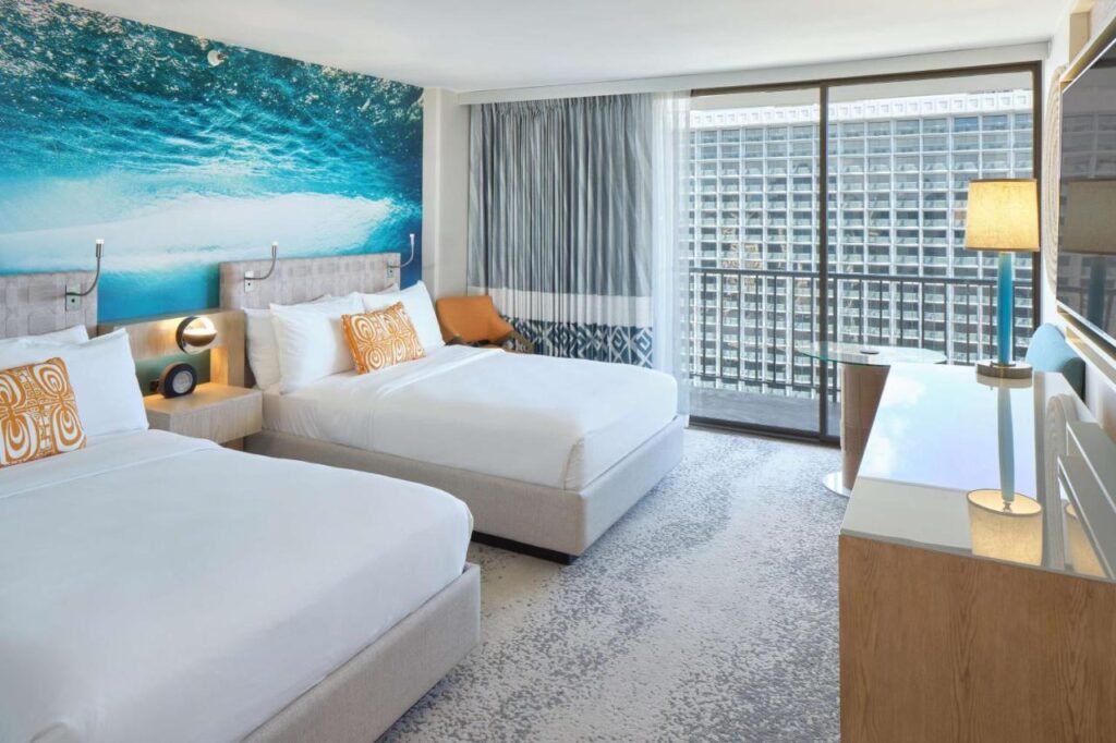 OUTRIGGER Waikiki Beachcomber Hotel - Image 2