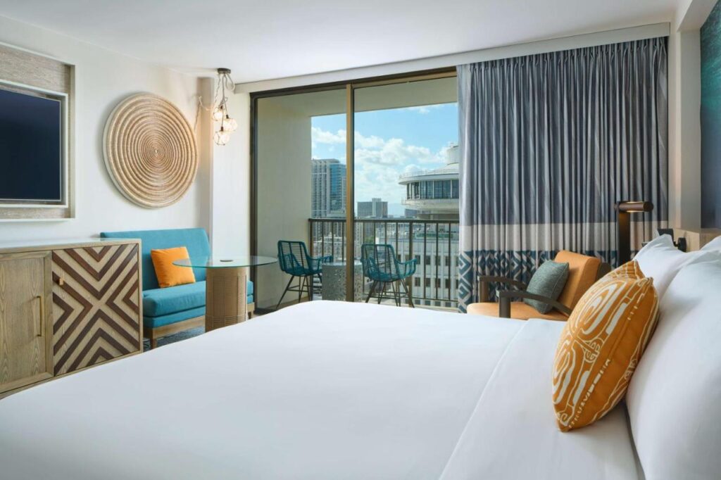 OUTRIGGER Waikiki Beachcomber Hotel - Image 4