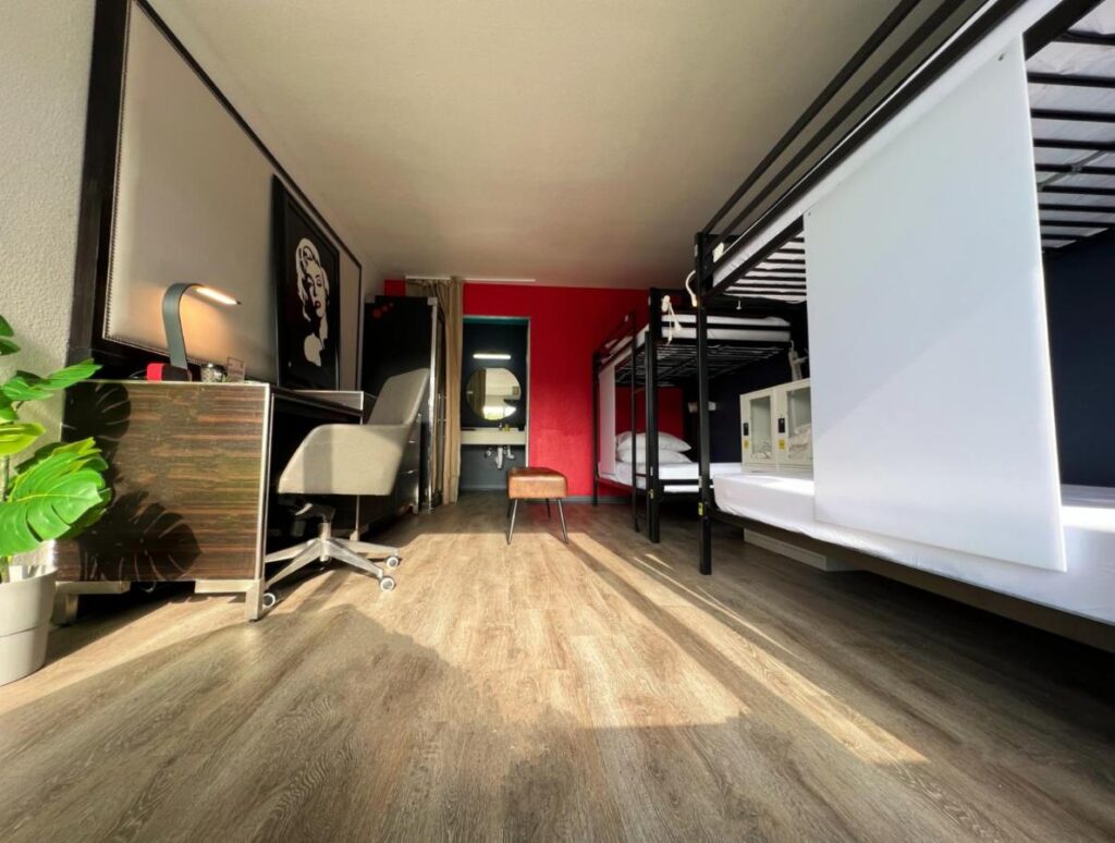 Bposhtels Houston - Image 3