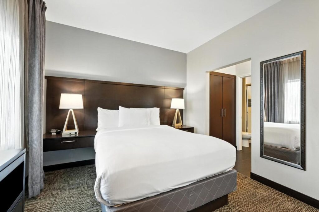 Relux at Westchase - Image 1