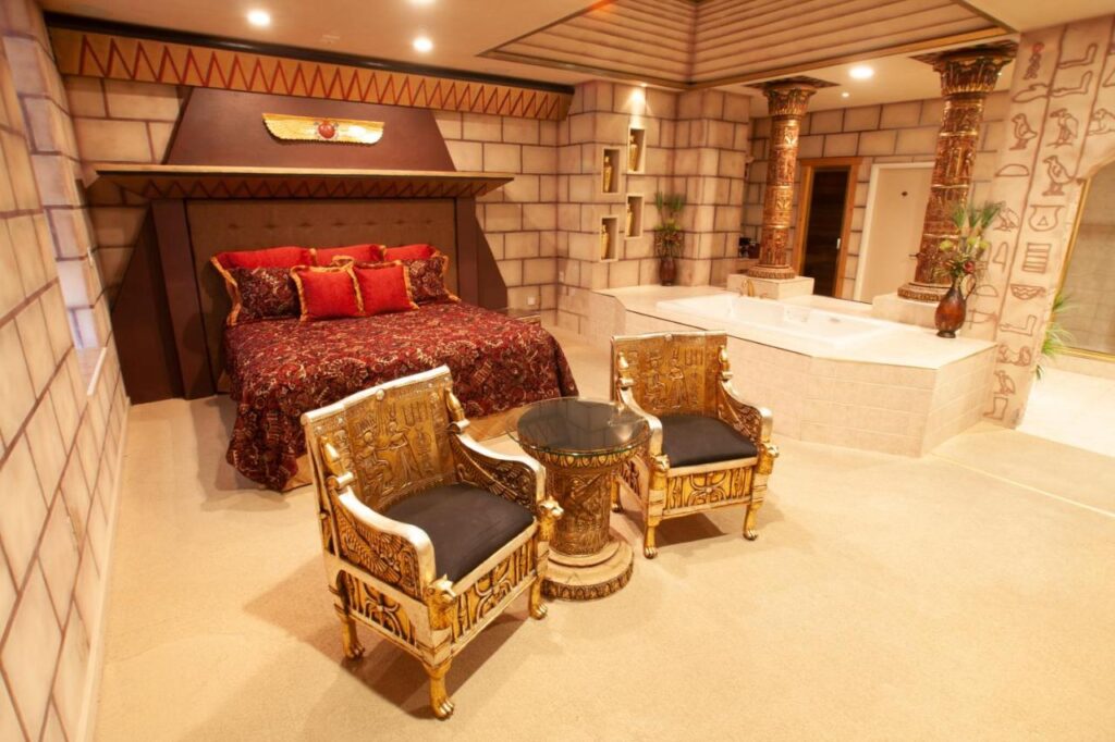 Destinations Inn Theme Rooms - Image 4