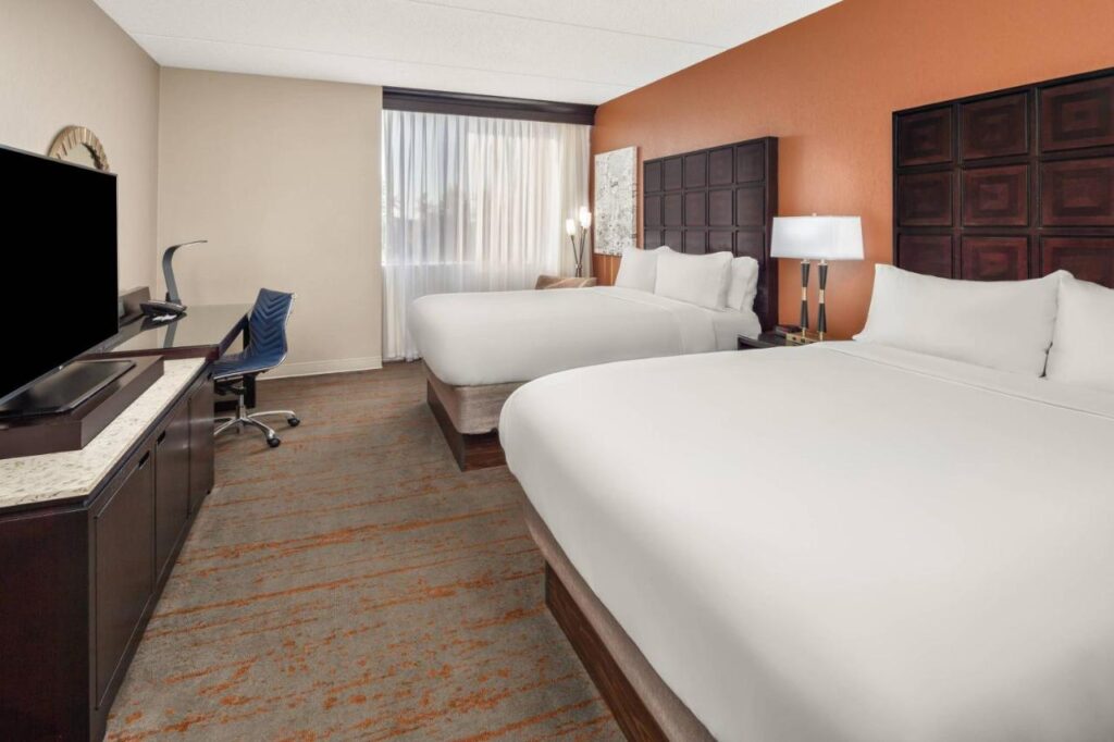 Renaissance Indianapolis North Hotel - Image 4
