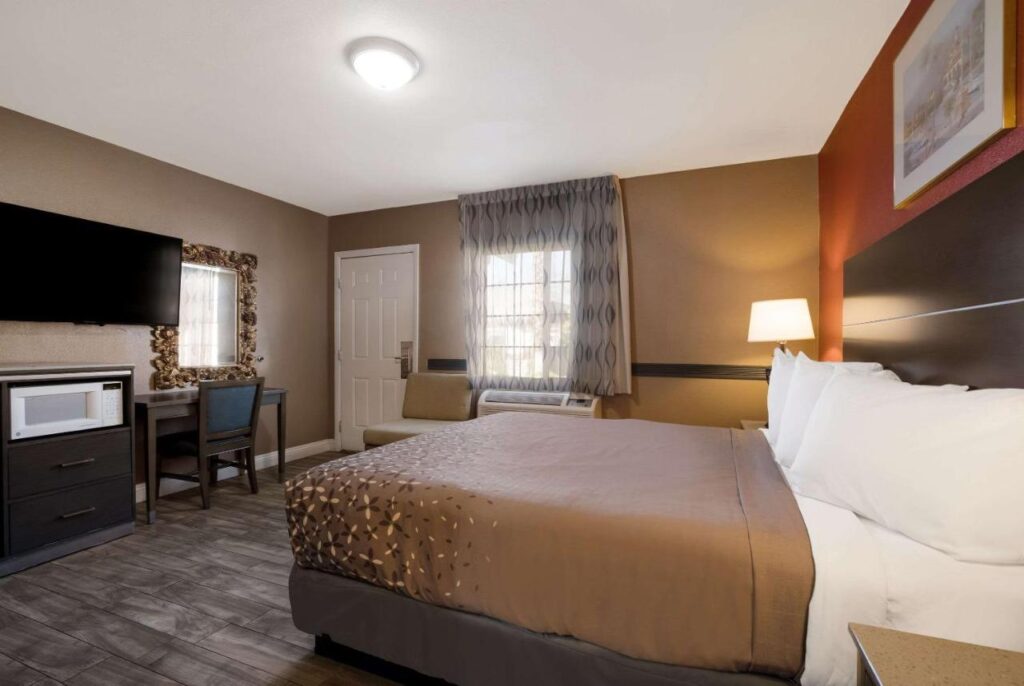 Rodeway Inn near Coachella - Image 3
