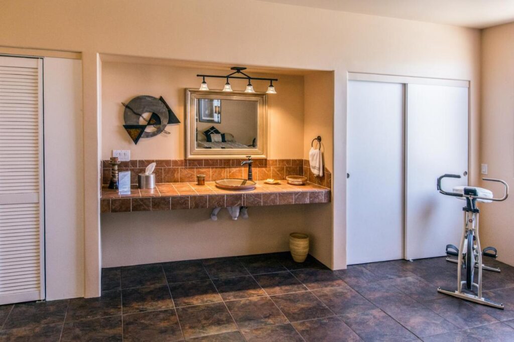 Turtle Back Mesa Bed and Breakfast - Image 3