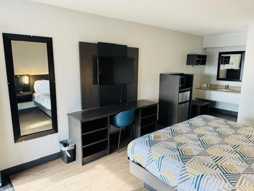 Motel 6-Cedar Rapids, IA - Image 2