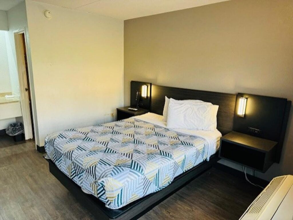 Motel 6-Cedar Rapids, IA - Image 6