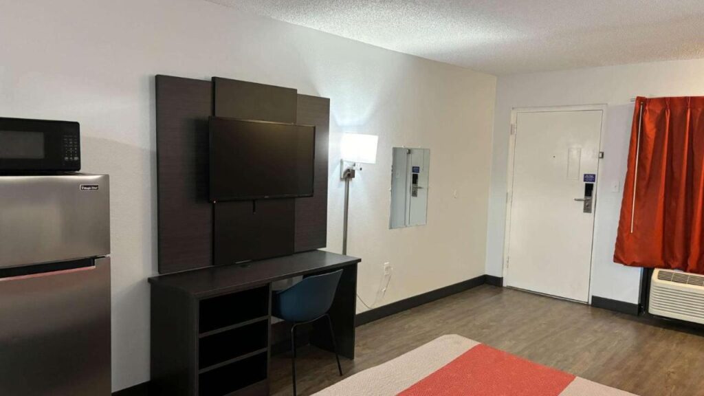Motel 6-Macclenny, FL - Image 5