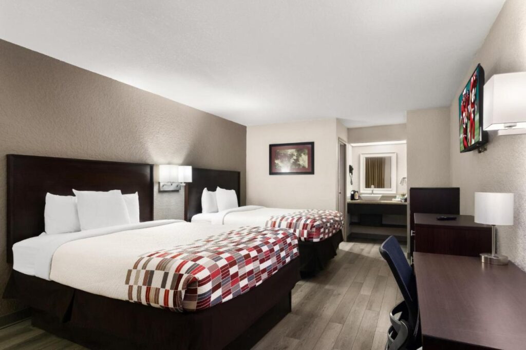 Red Roof Inn Kingsland - Image 2