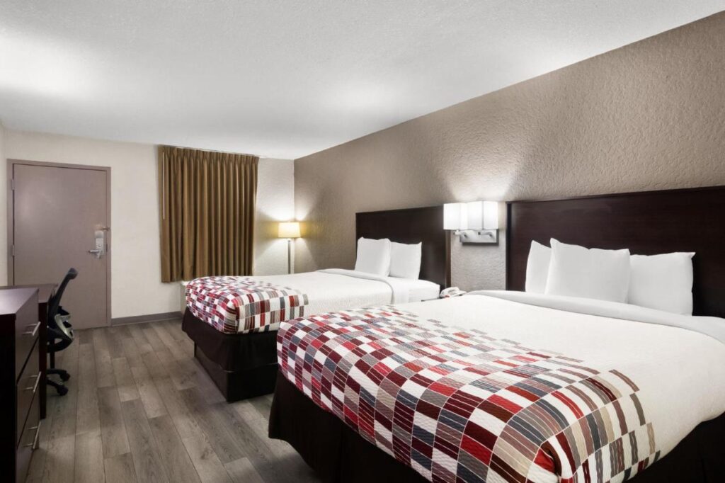 Red Roof Inn Kingsland - Image 3