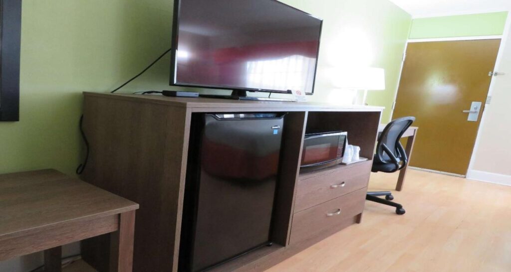SureStay Plus Hotel by Best Western St Marys Cumberland - Image 3