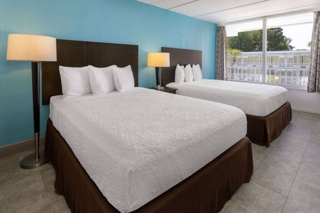 Travelodge by Wyndham Kingsland GA - Image 4