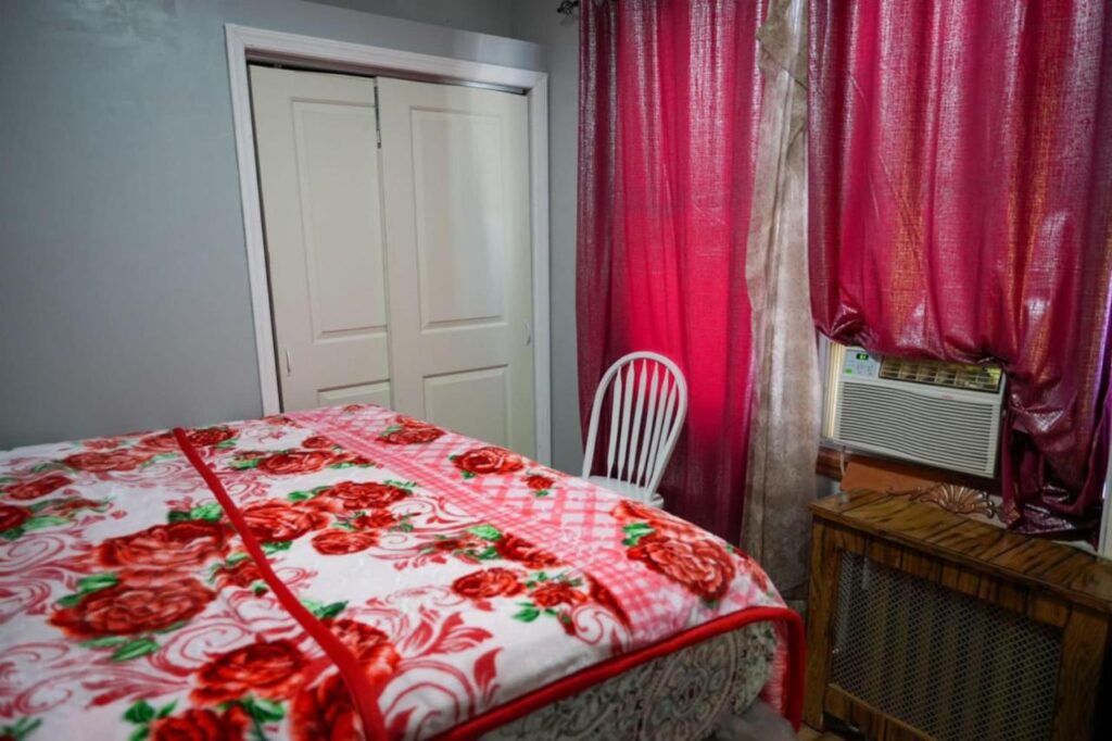 Divine Villa Guest House Harper Ave EWR AIRPORT PENN STATION NY NJ - Image 5