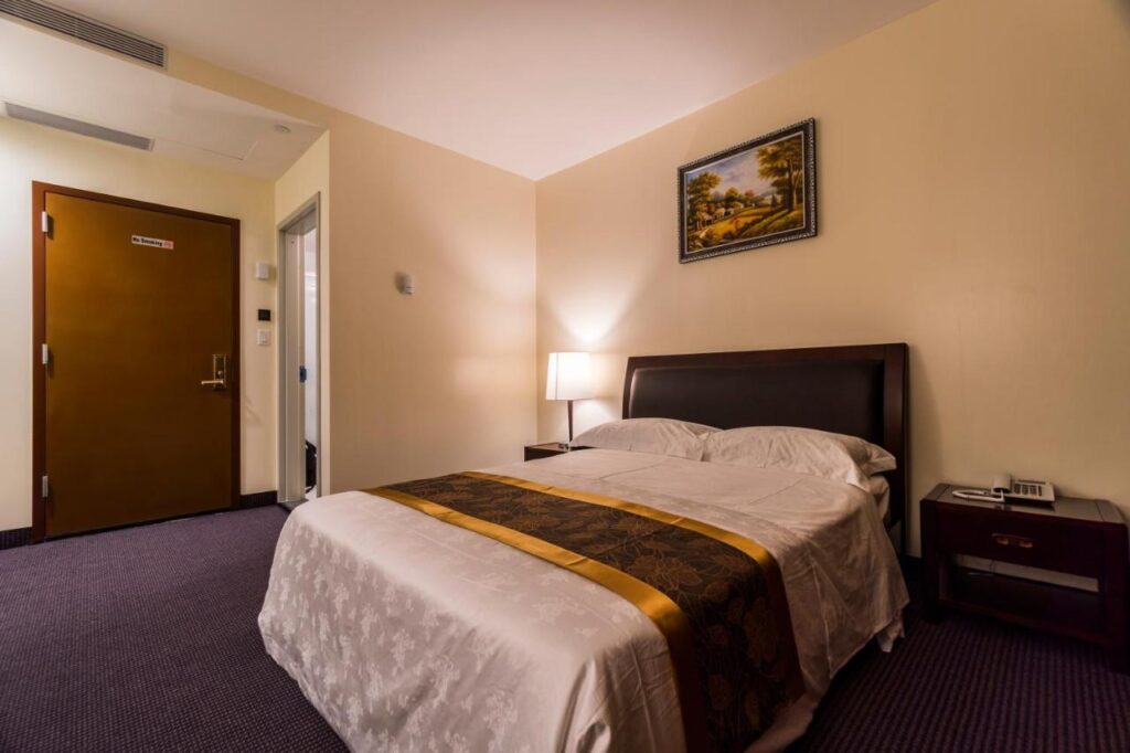 John Hotel - Image 2