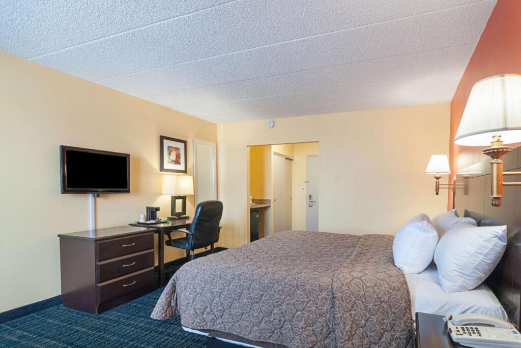 Rodeway Inn Meadowlands - Image 2