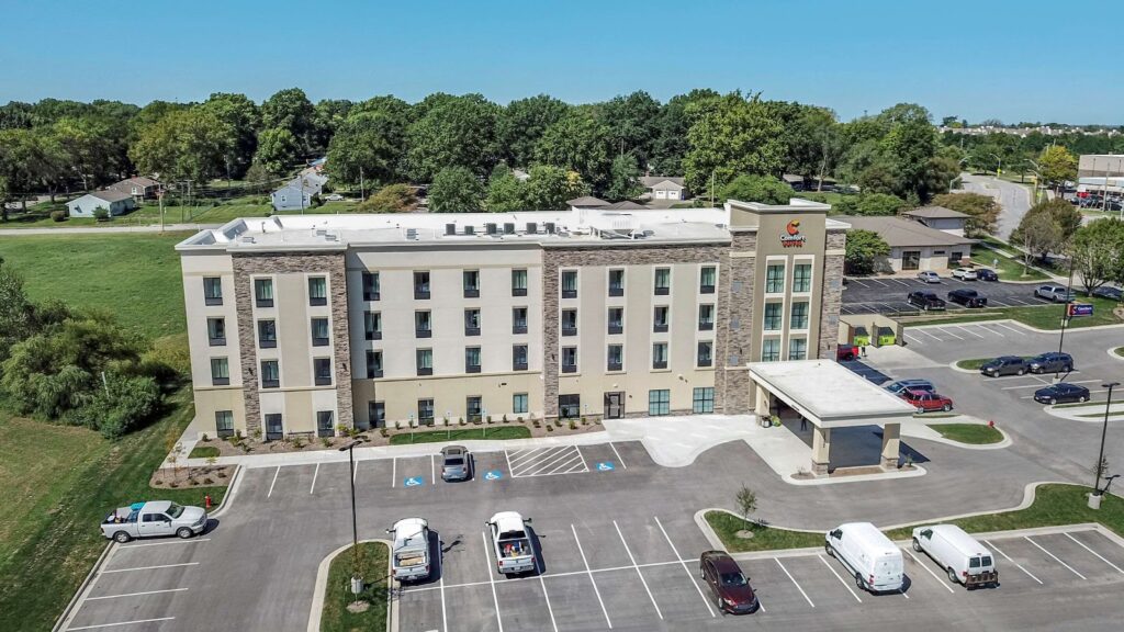 Comfort Suites Grandview - Kansas City - Image 5