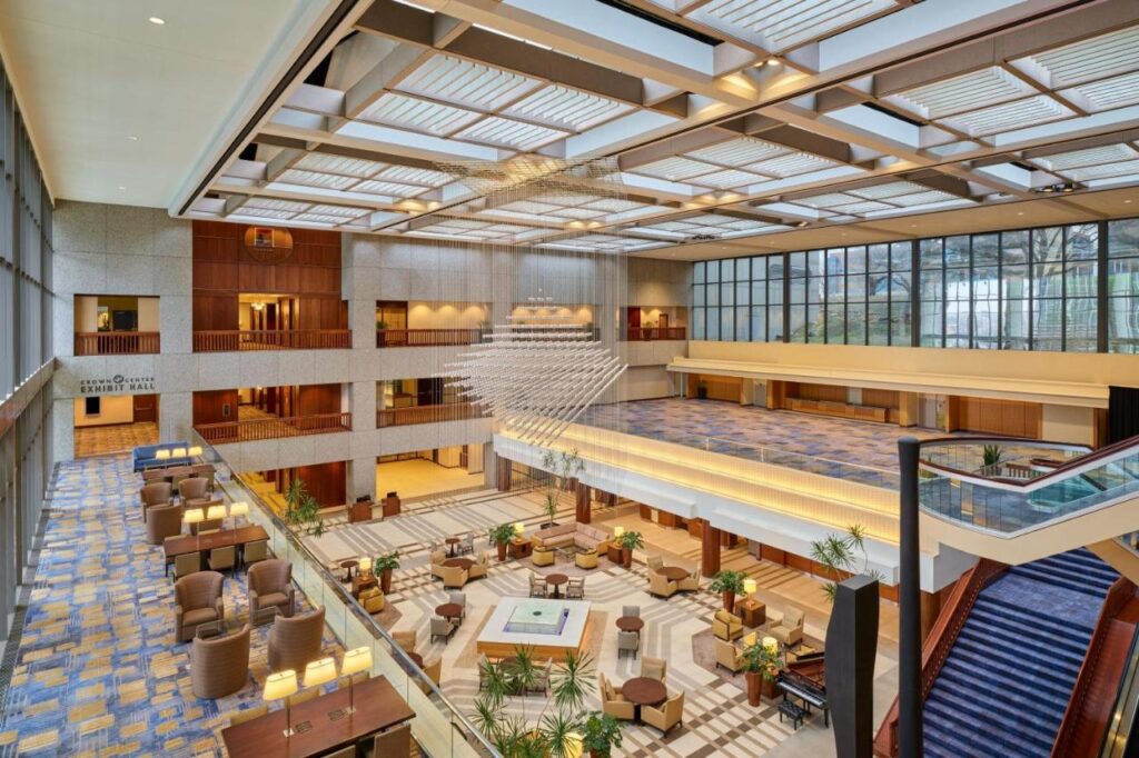 Sheraton Kansas City Hotel at Crown Center - Image 1