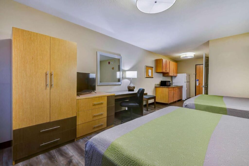 Studio 6 Lenexa - Overland Park - Image 4