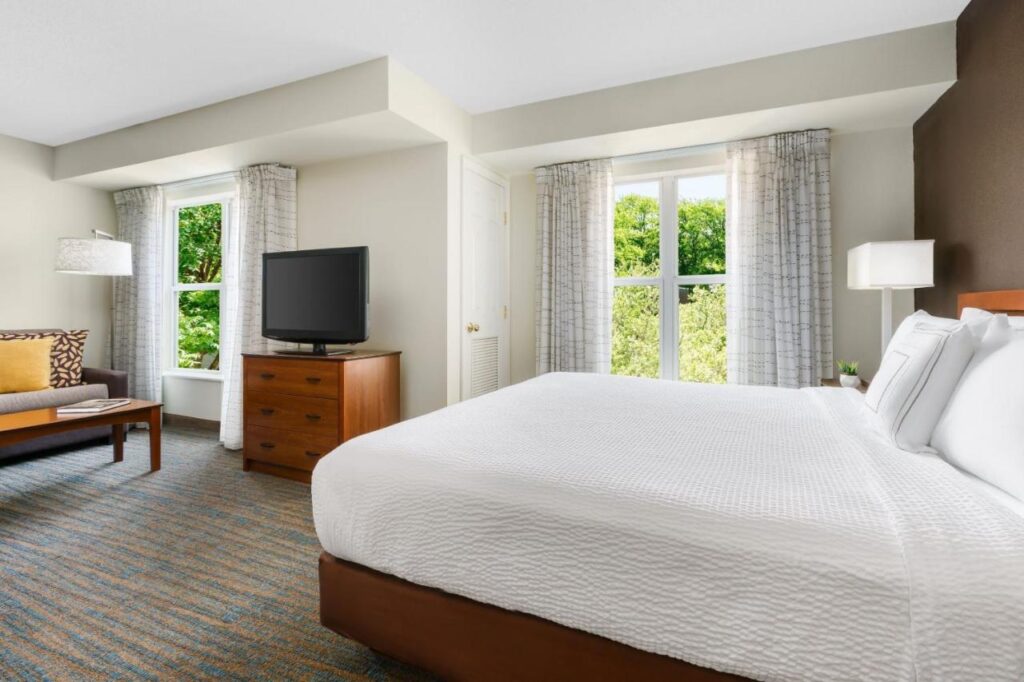 Residence Inn by Marriott Philadelphia Montgomeryville - Image 2