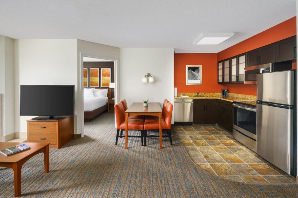 Residence Inn by Marriott Philadelphia Montgomeryville - Image 5