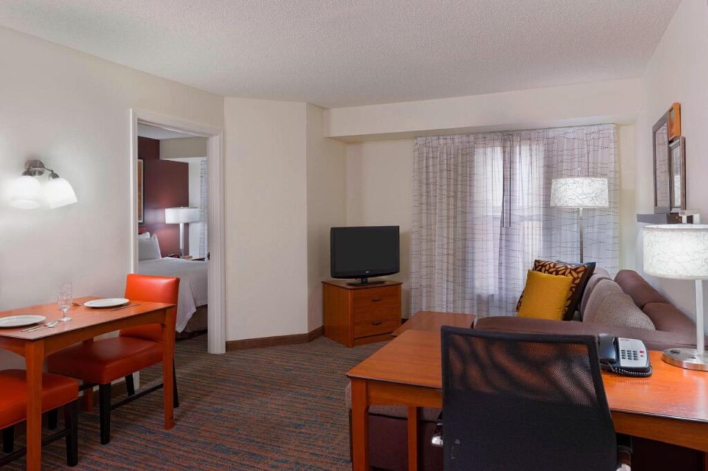 Residence Inn by Marriott Philadelphia Montgomeryville - Image 6