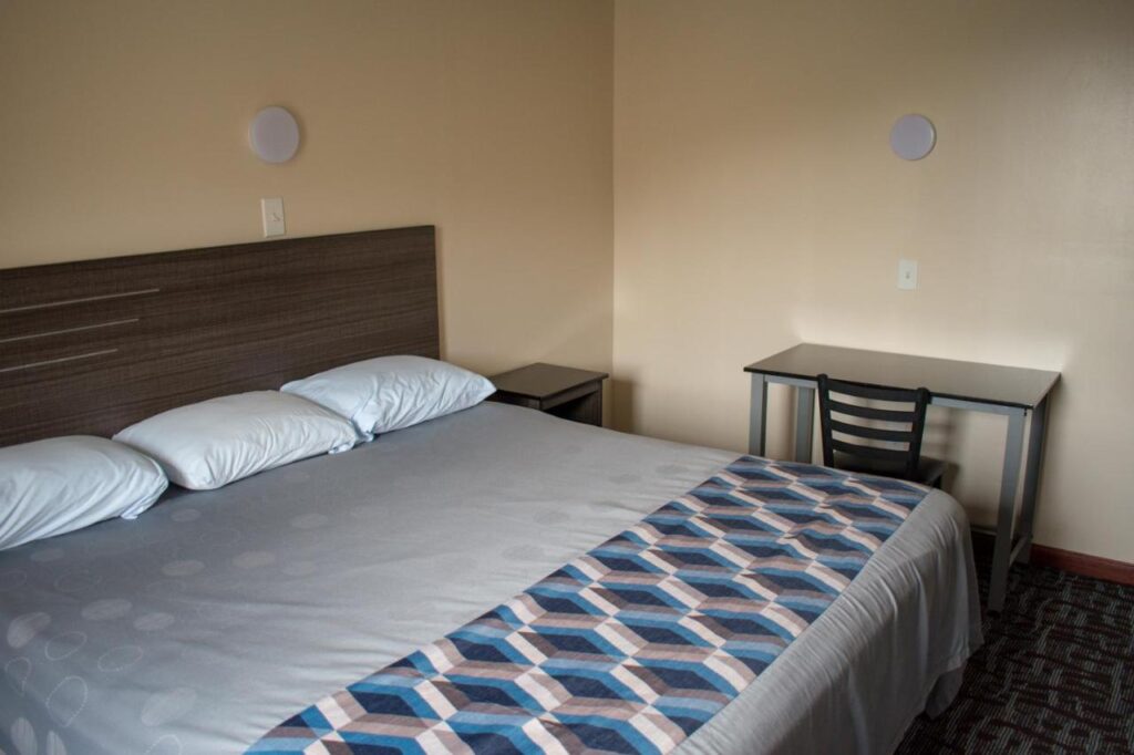 Inn of Lenoir Motor Lodge - Image 2
