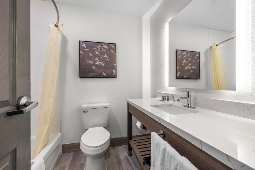 Best Western Acadia Hotel - Image 4