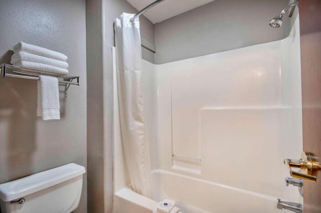 Motel 6-Abbeville, LA - Image 3