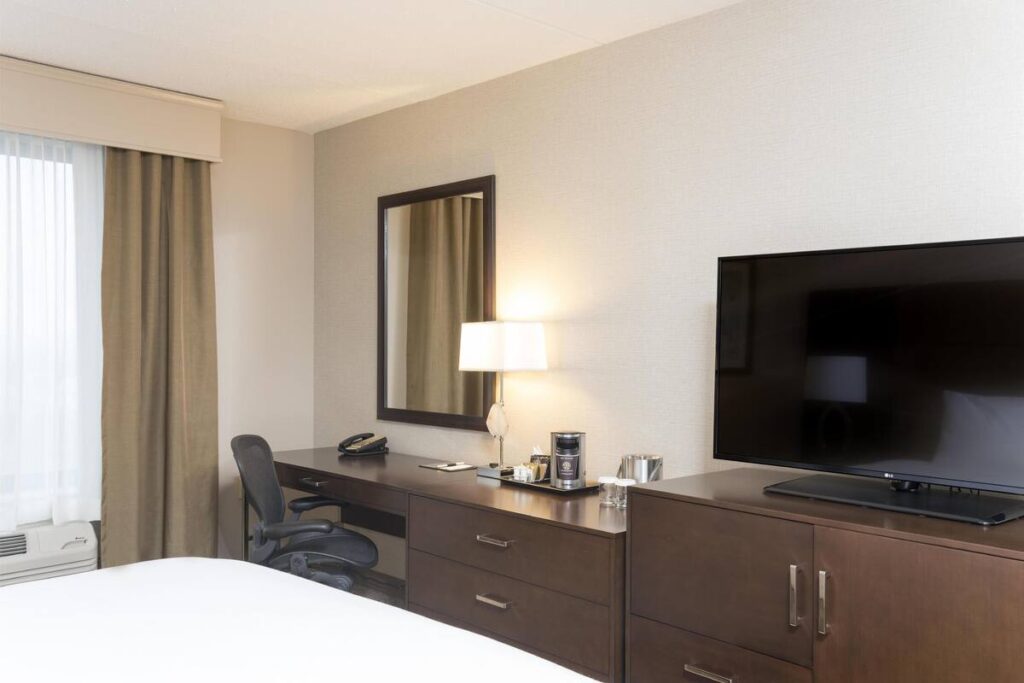 Doubletree by Hilton Pleasant Prairie Kenosha, WI - Image 3