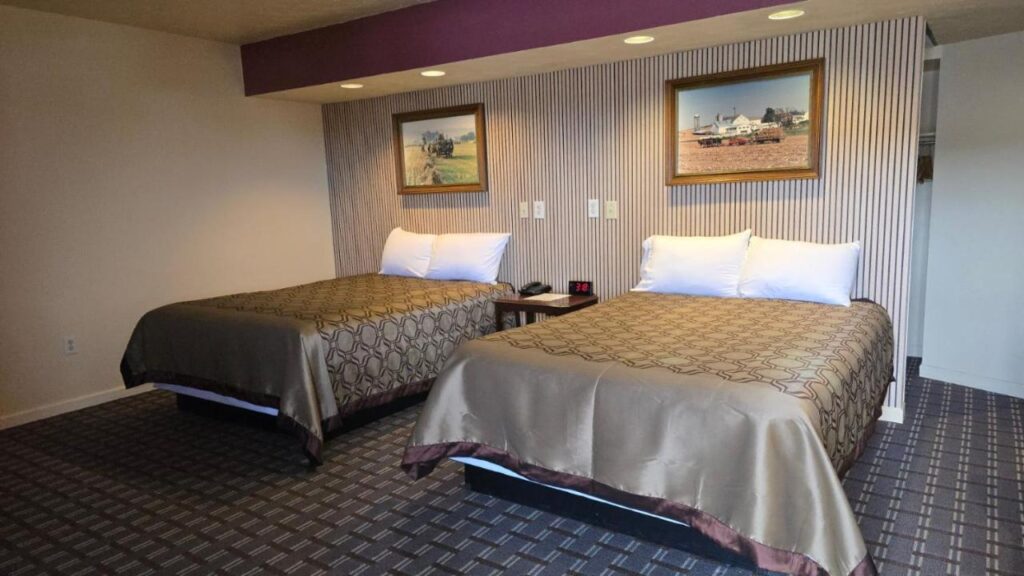 Classic Inn Lancaster - Image 2