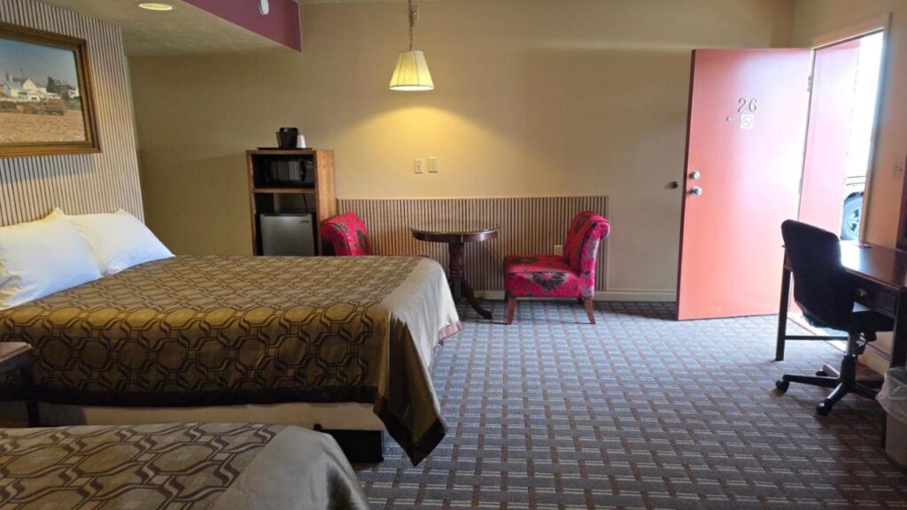 Classic Inn Lancaster - Image 3