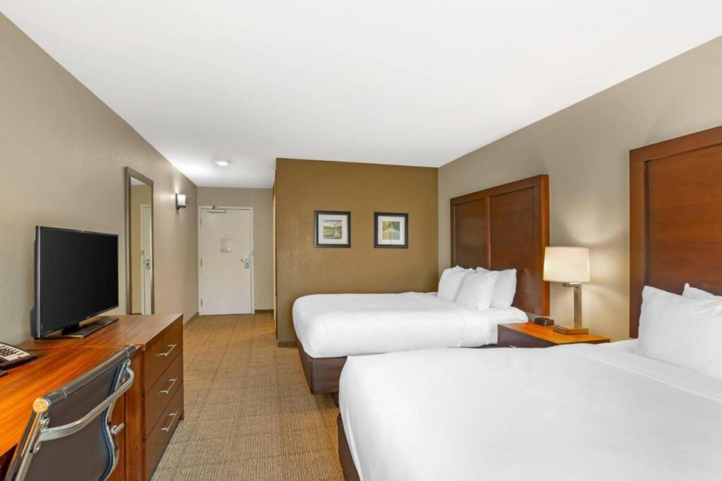 Comfort Inn & Suites Gap Amish Country - Image 5