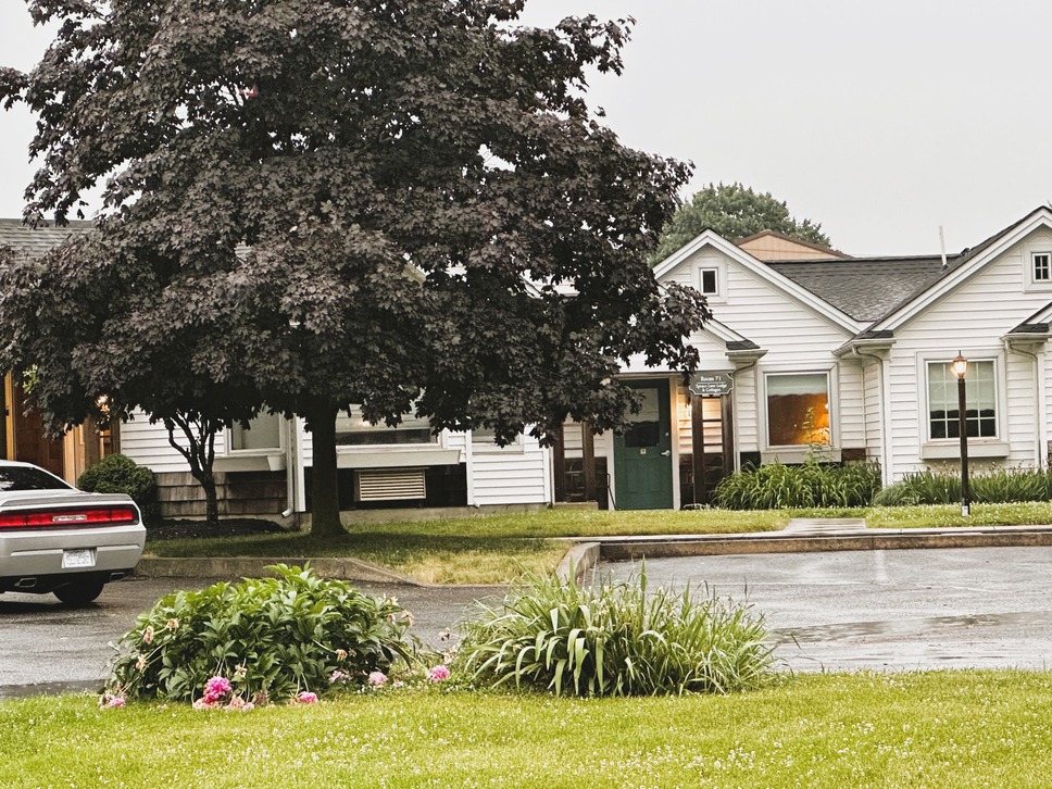 Spruce Lane Lodge and Cottages - Image 5