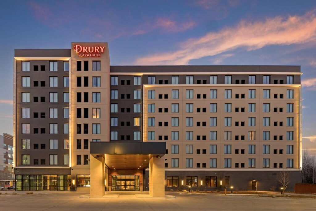 Drury Plaza Hotel Lincoln Downtown - Image 1