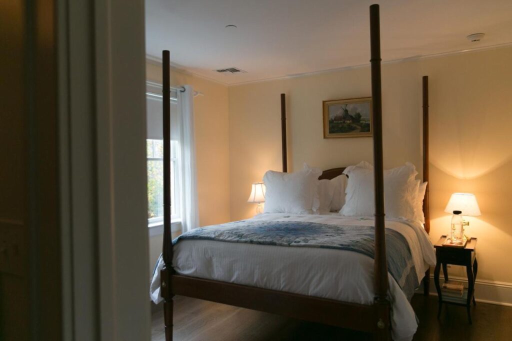 Bridgehampton Inn - Image 4