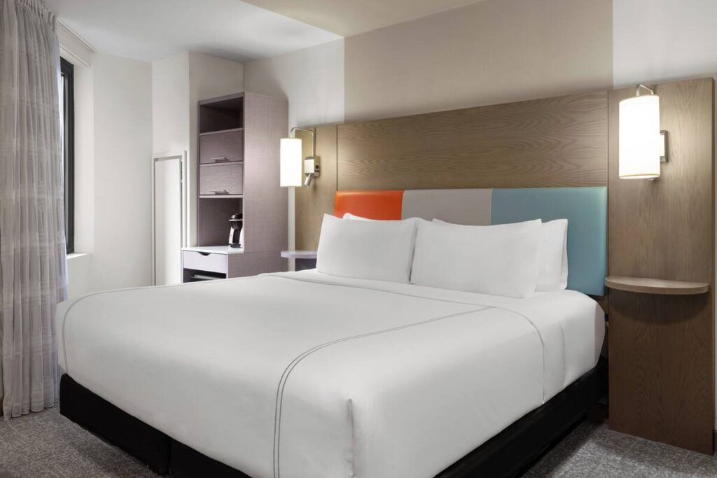 EVEN Hotel Brooklyn by IHG - Image 1