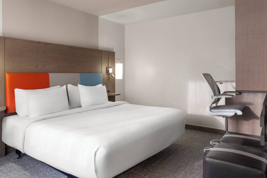EVEN Hotel Brooklyn by IHG - Image 2