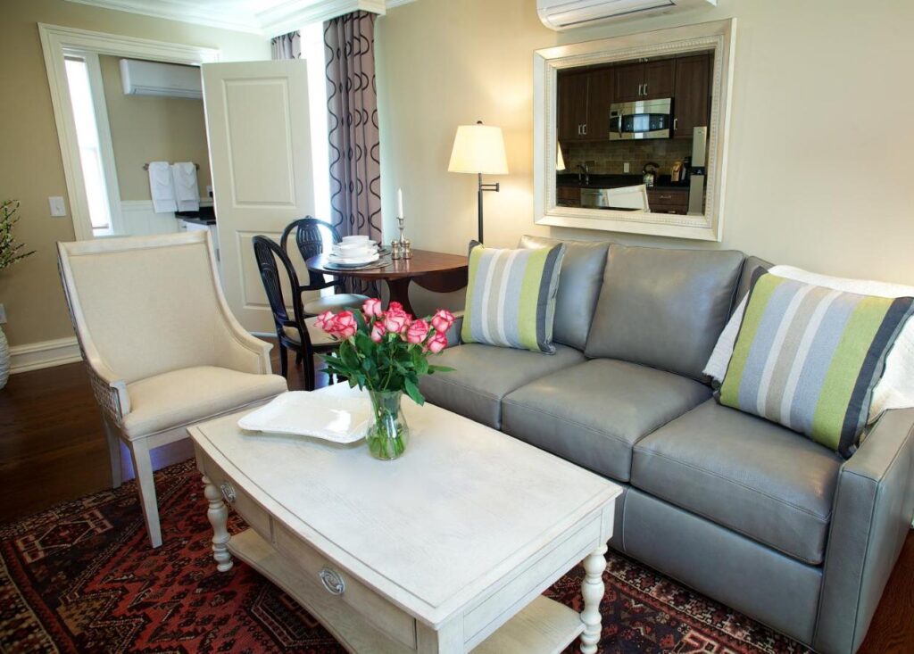 Guest House at Norwalk Inn - Image 1