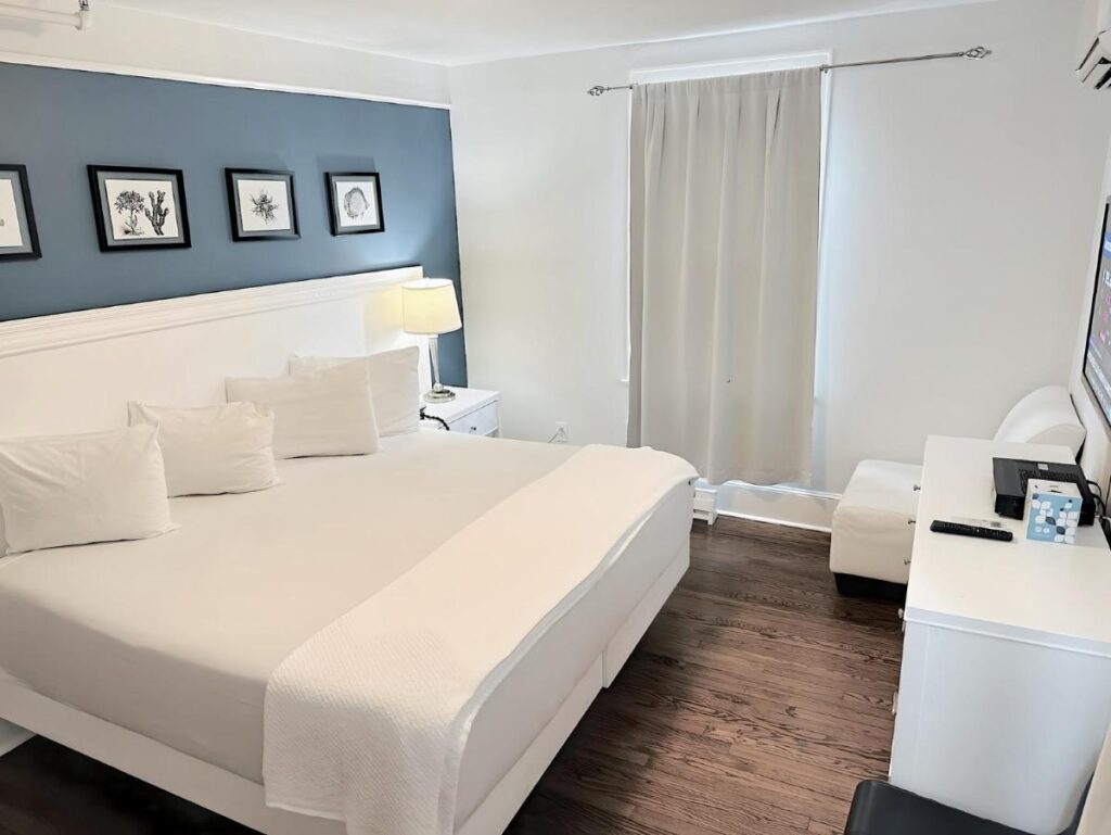 Long Beach Hotel - Image 3