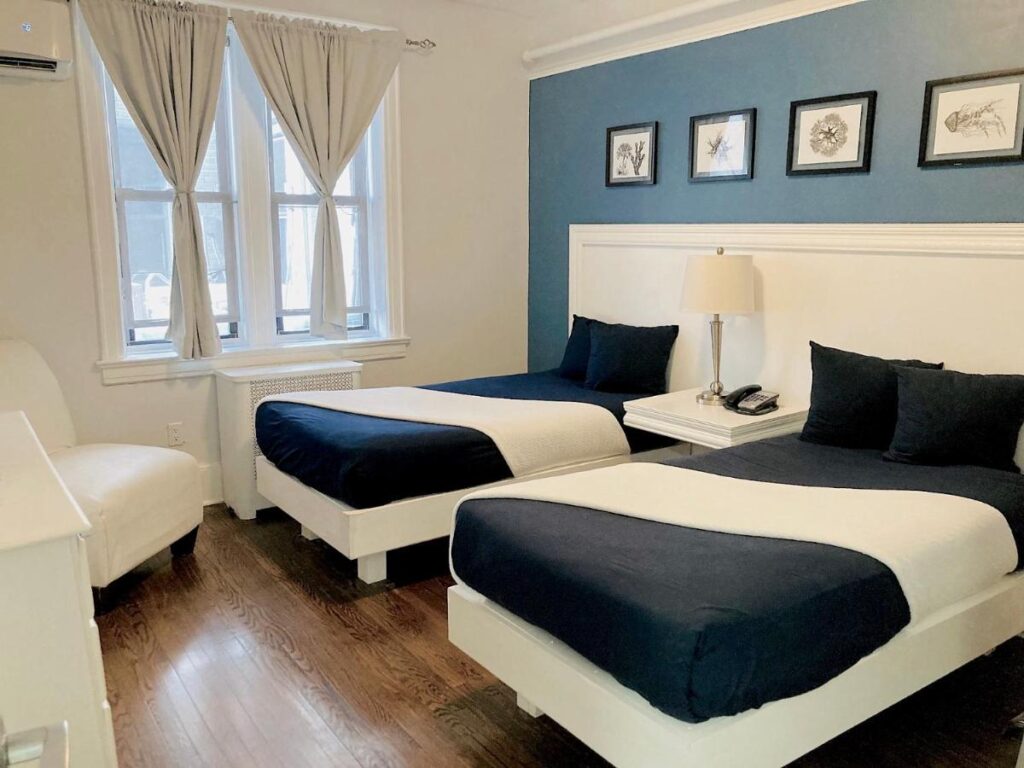 Long Beach Hotel - Image 6