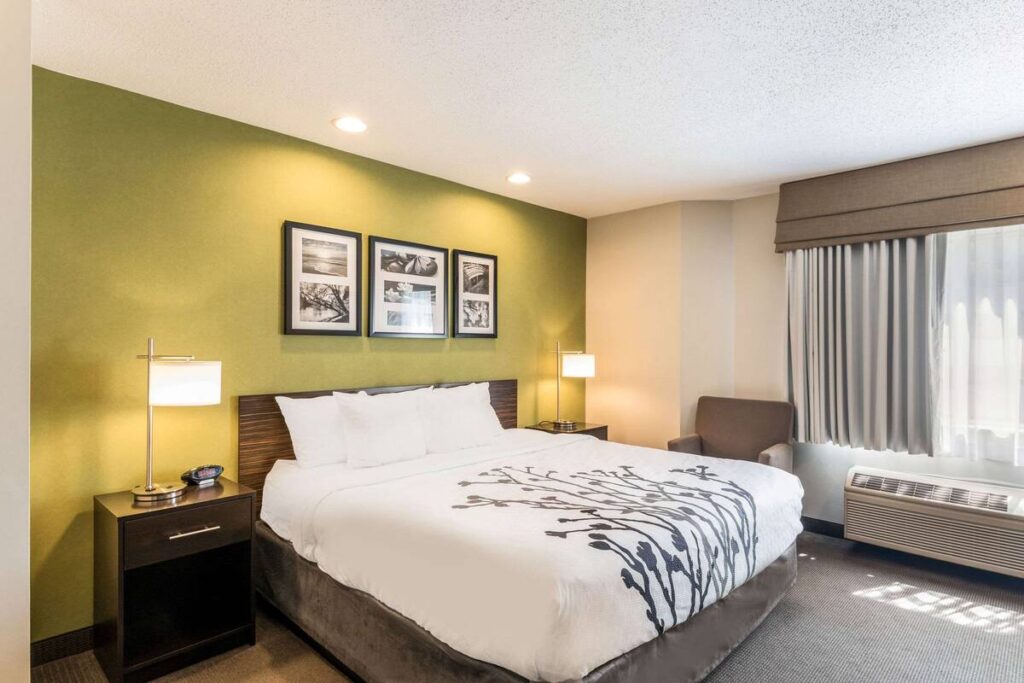 Sleep Inn & Suites Niantic North - Image 2