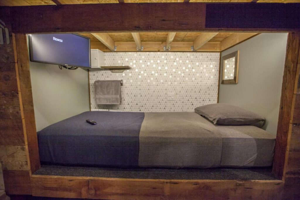 PodShare East Hollywood - Image 4